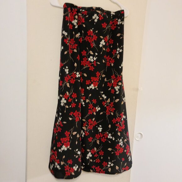 Jaclyn Smith Classic Flowered Print Skirt Ladies Size Medium - Picture 1 of 7